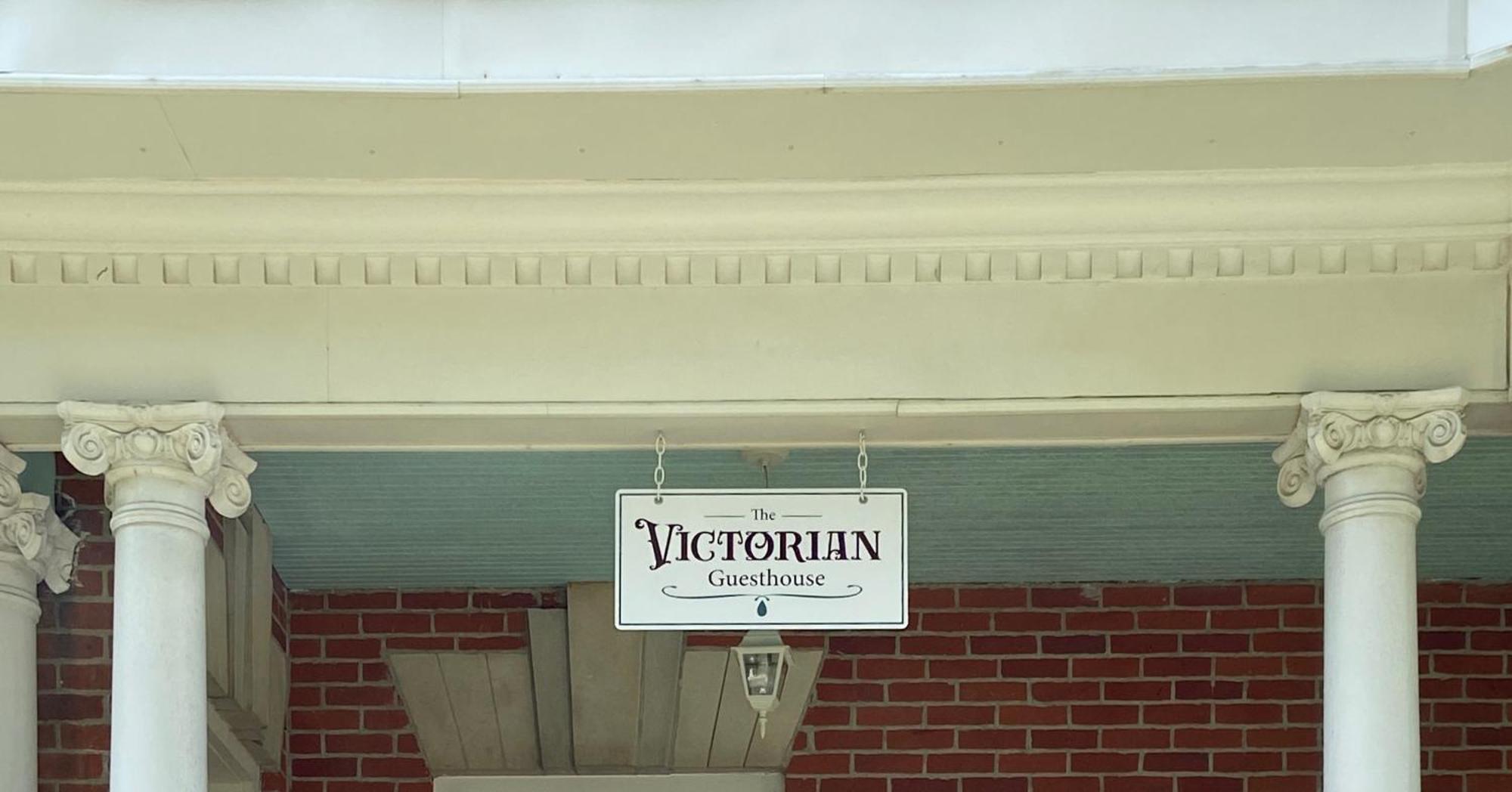 The Victorian Guesthouse Delphos Exterior foto