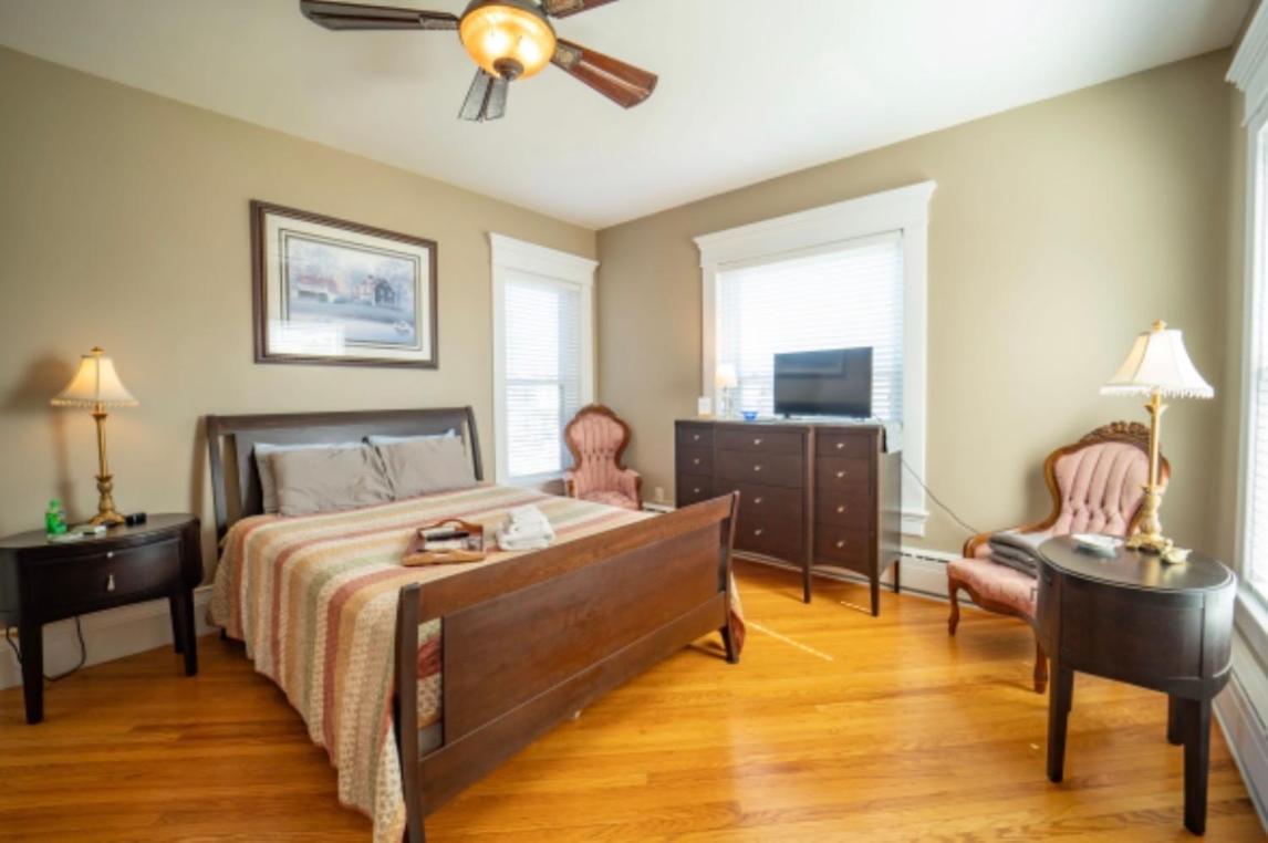 The Victorian Guesthouse Delphos Habitación foto